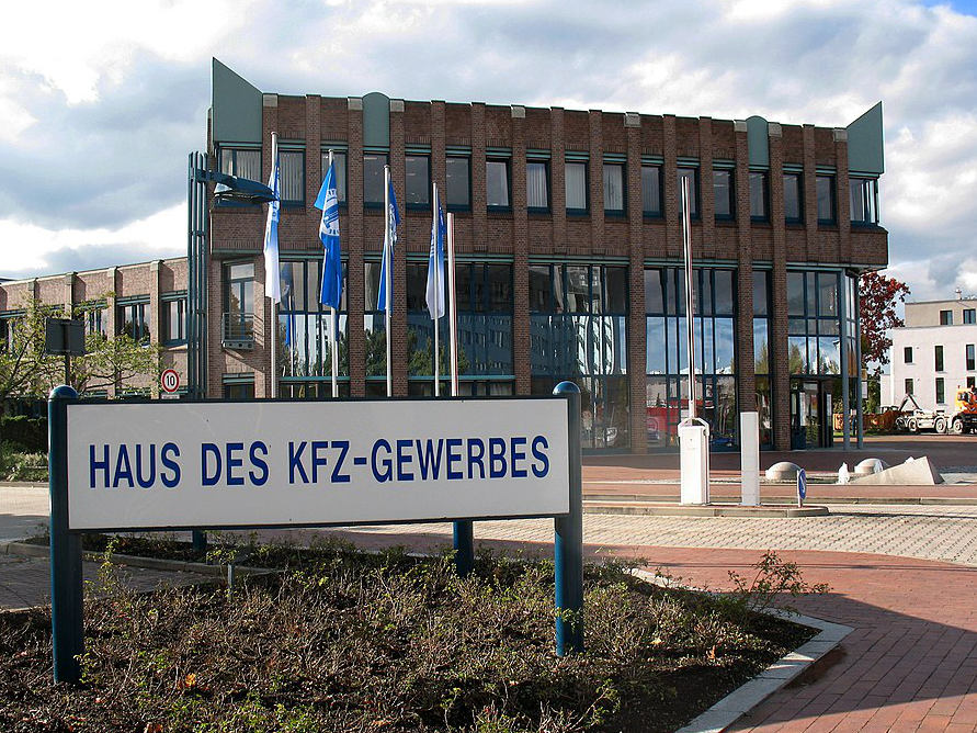 Haus des Kfz-Gewerbes GmbH, Dresden, Germany